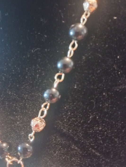 Gold Leopard Pendant linked beaded stone necklace